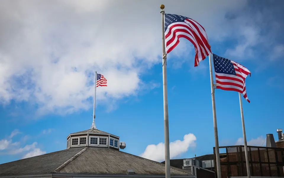 Northborough — roofing contractor
